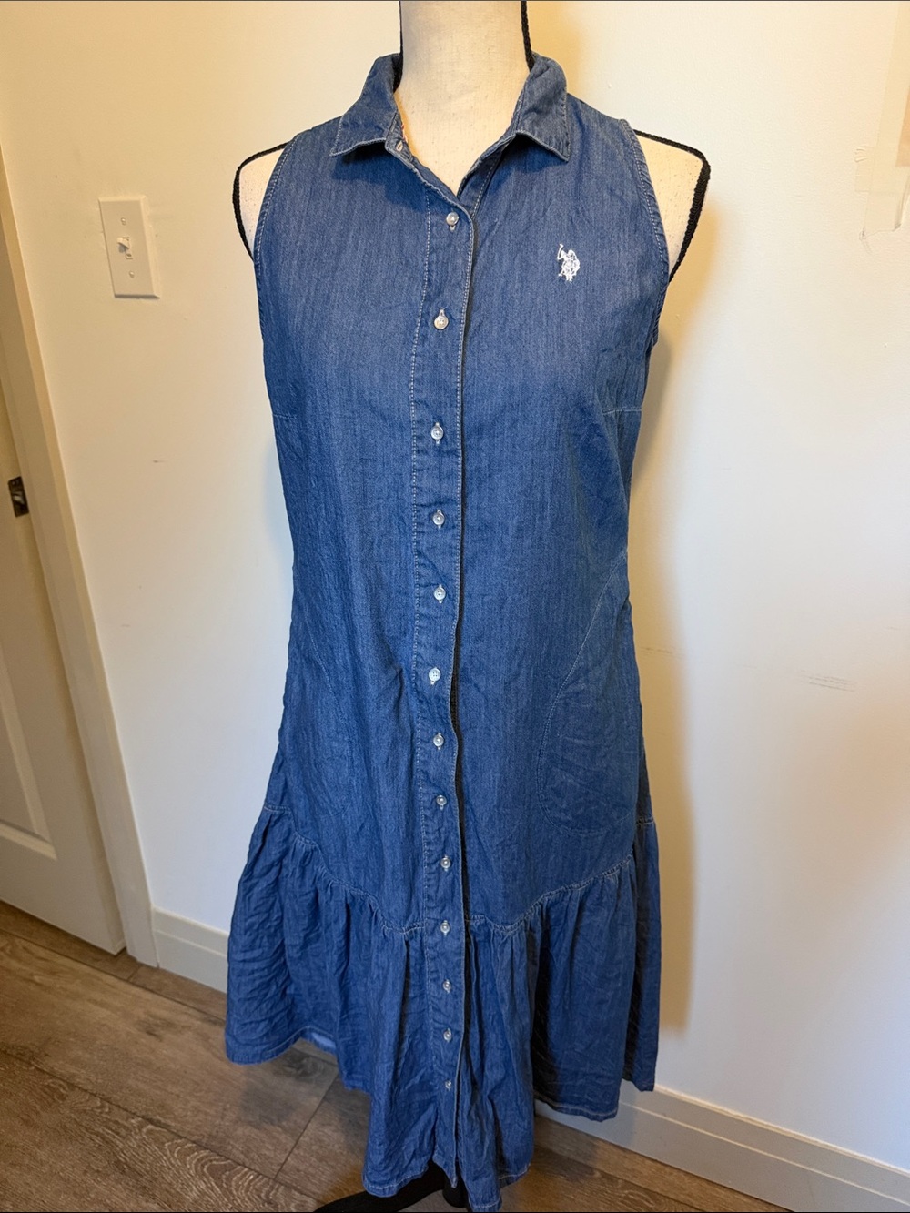 U.S. Polo Assn. Sleeveless tiered chambray dress medium denim